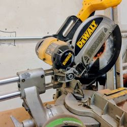 Dewalt 12 Inch Sliding Compound Mitre Saw