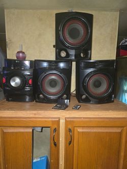 LG  CM4590  2.1 channel  bluetooth with power bass subwoofer