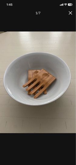 Large White Ceramic Bowl with Bamboo Salad Hands