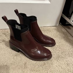 Women’s Burgundy Boots