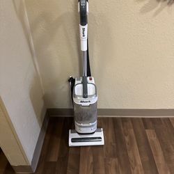 Shark vacuum