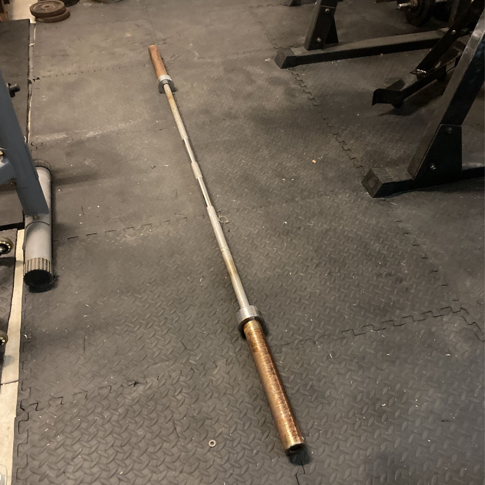 Olympic barbell