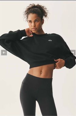 Alo leggings, matching sets.