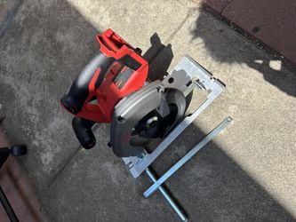 Milwaukee Circular Saw 6 1/2”