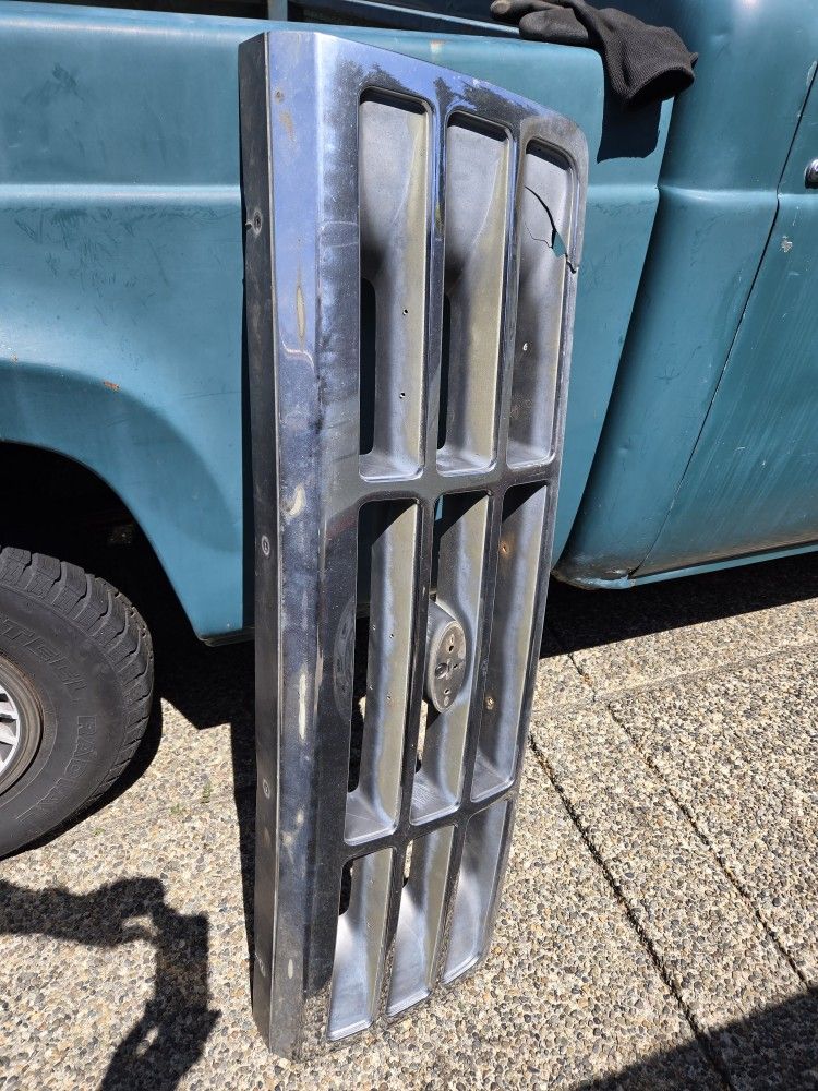 Ford, 1992 To 96 front Grill 