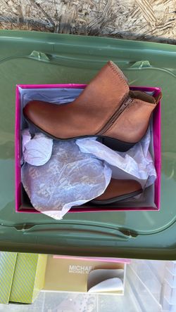 15$ GIRLS SIZE 3 BOOTS SIENNA ANKLE