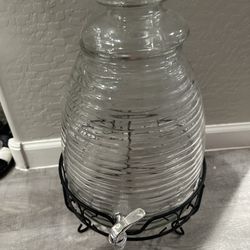 Honey hive dispenser