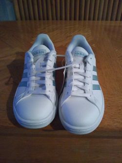 Adidas girl shoes