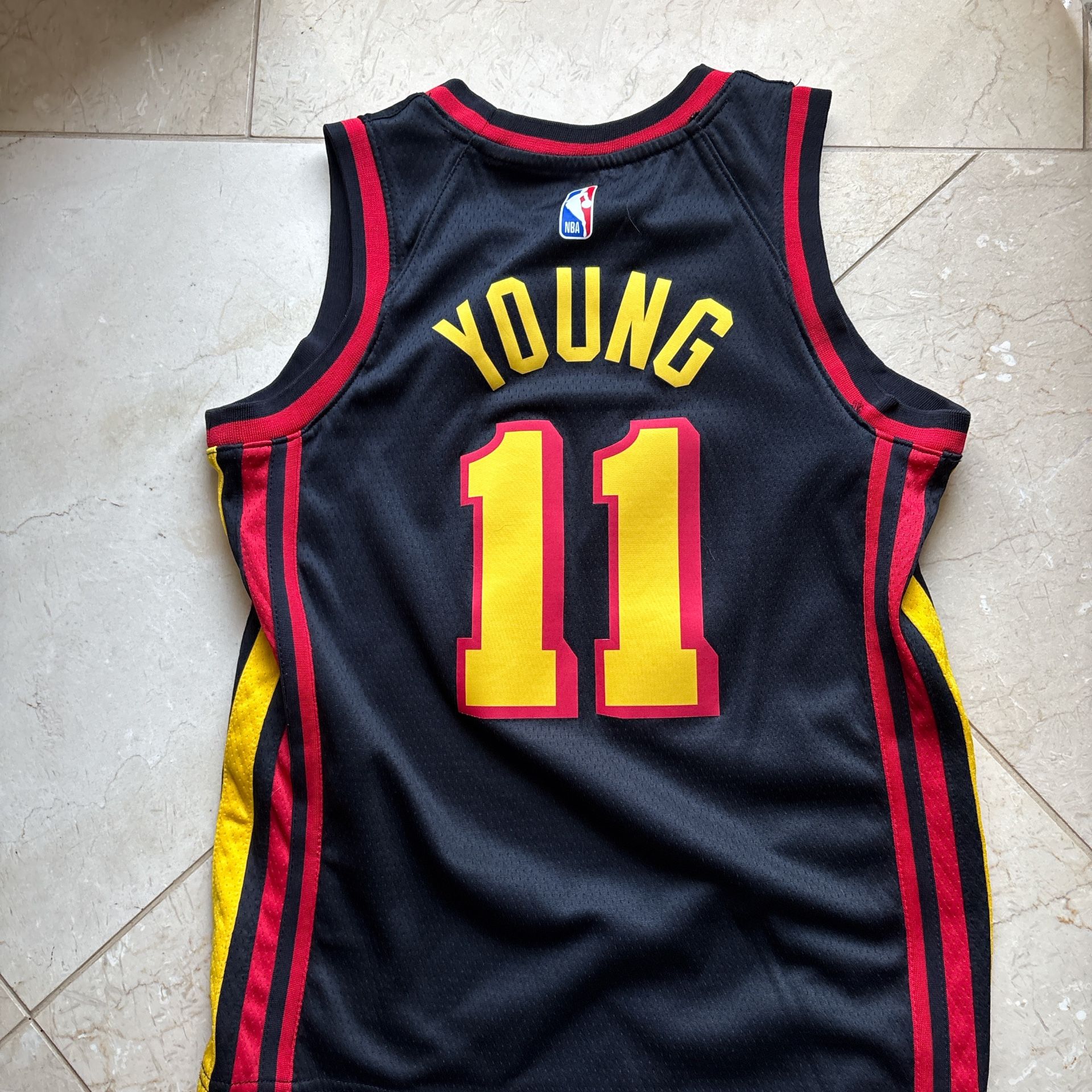 Trey Young Hawks Jersey 