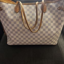 Authentic Louis Vuitton Neverfull Gm Like New Condition 