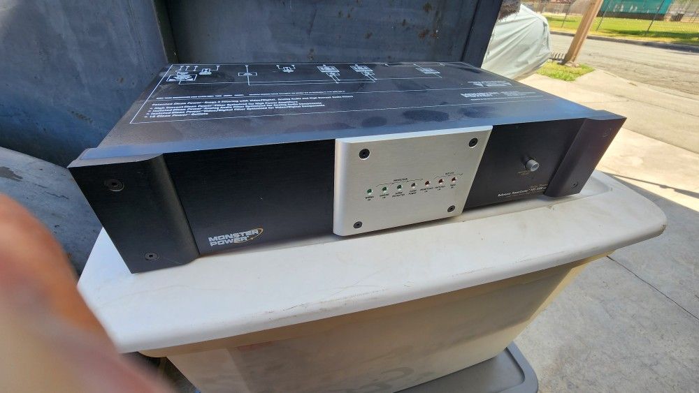 Monster Power It's 2500. Vintage Reciver Amp. Kenwood,pioneer, Marantz Etc