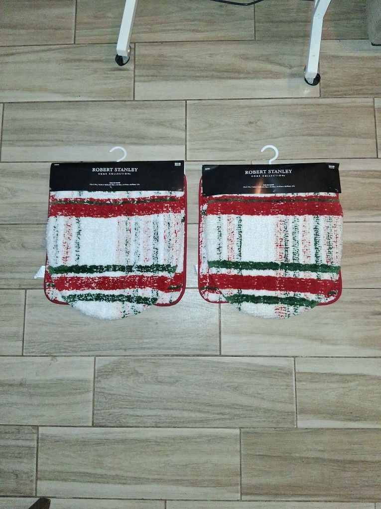 (2) New Christmas Holiday Bathroom Sets - $10 for Both