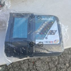 Makita 18V LXT Lithium-Ion Rapid Optimum Battery Charger