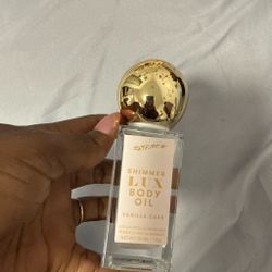 Shimmer Lux Body Oil Vanilla Cake 1 oz
