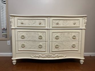 Bedroom set