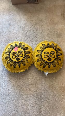 16” Round Outdoor Pillows