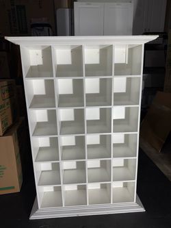 White Wood Cubby Shelving Unit 20 Compartments