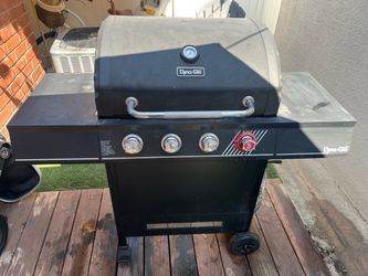4 Burner Propane Grill