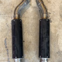 2011 Ducati 1198SP but fits more then this