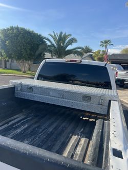 04 Sierra Tool Box
