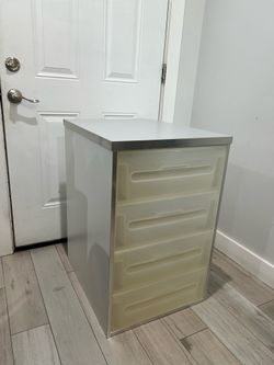 ikea dresser drawers 20 W x 24 L x 31 H inches