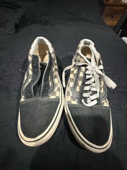 Black and White Faded checkered vans size 7.5