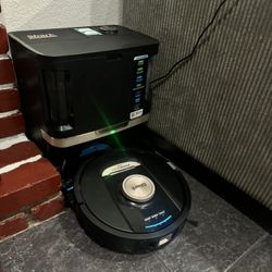 Shark Robot vacuum & Mop