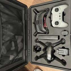 DJI FPV Drone Combo