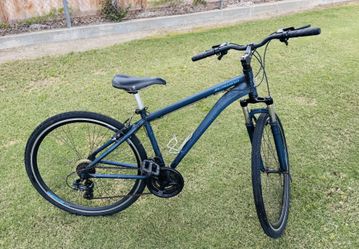 Schwinn Trailway 700C Hybrid Bike – Great Commuter & Fitness Bicycle