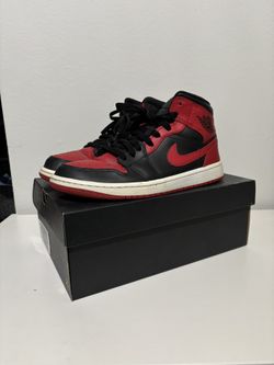 Jordan 1 Bred Mid
