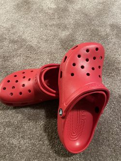 Crocs Men 8 / Women 10