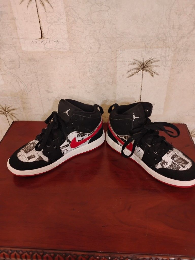 Nike Air Jordan Newspaper Times Mids 13c