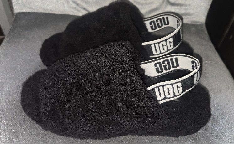 Black Uggs