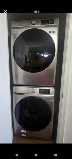 Stackable Samsung washer and gas dryer