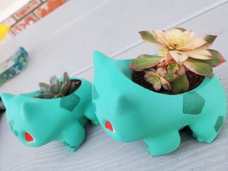 3D printed and hand painted bulbasaur planters