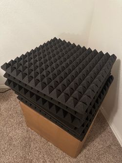 Auralex Acoustic Studio Foam Pyramid Panels