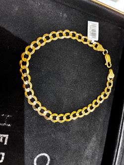14 k Gold cubana bracelet