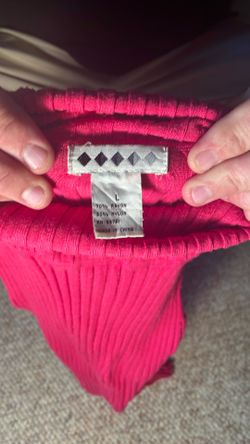 Ladies fuscia L sleeveless turtleneck