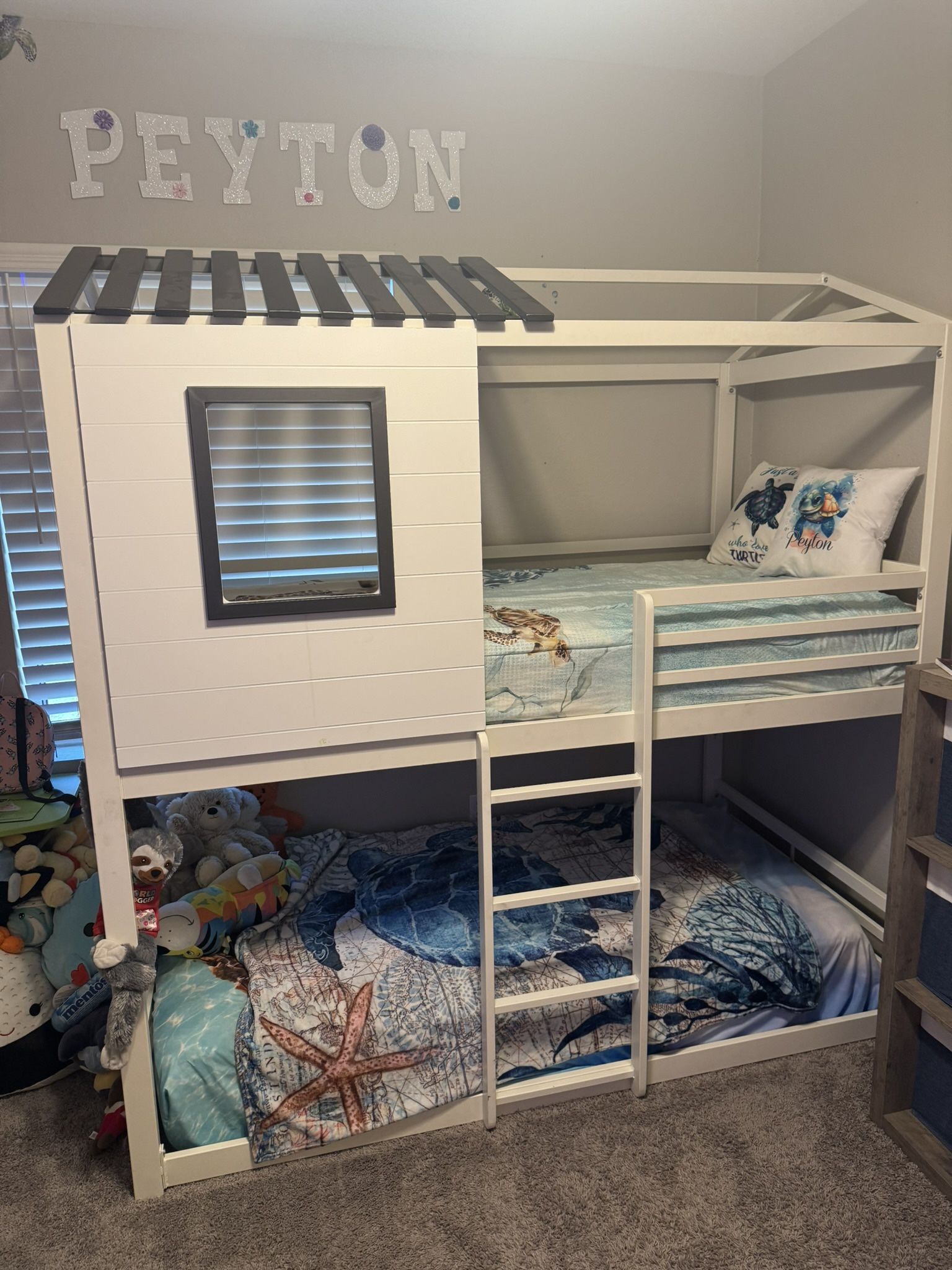 Kids house bunk beds w/mattresses
