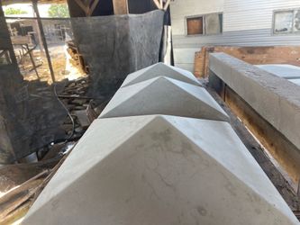 Colums Caps