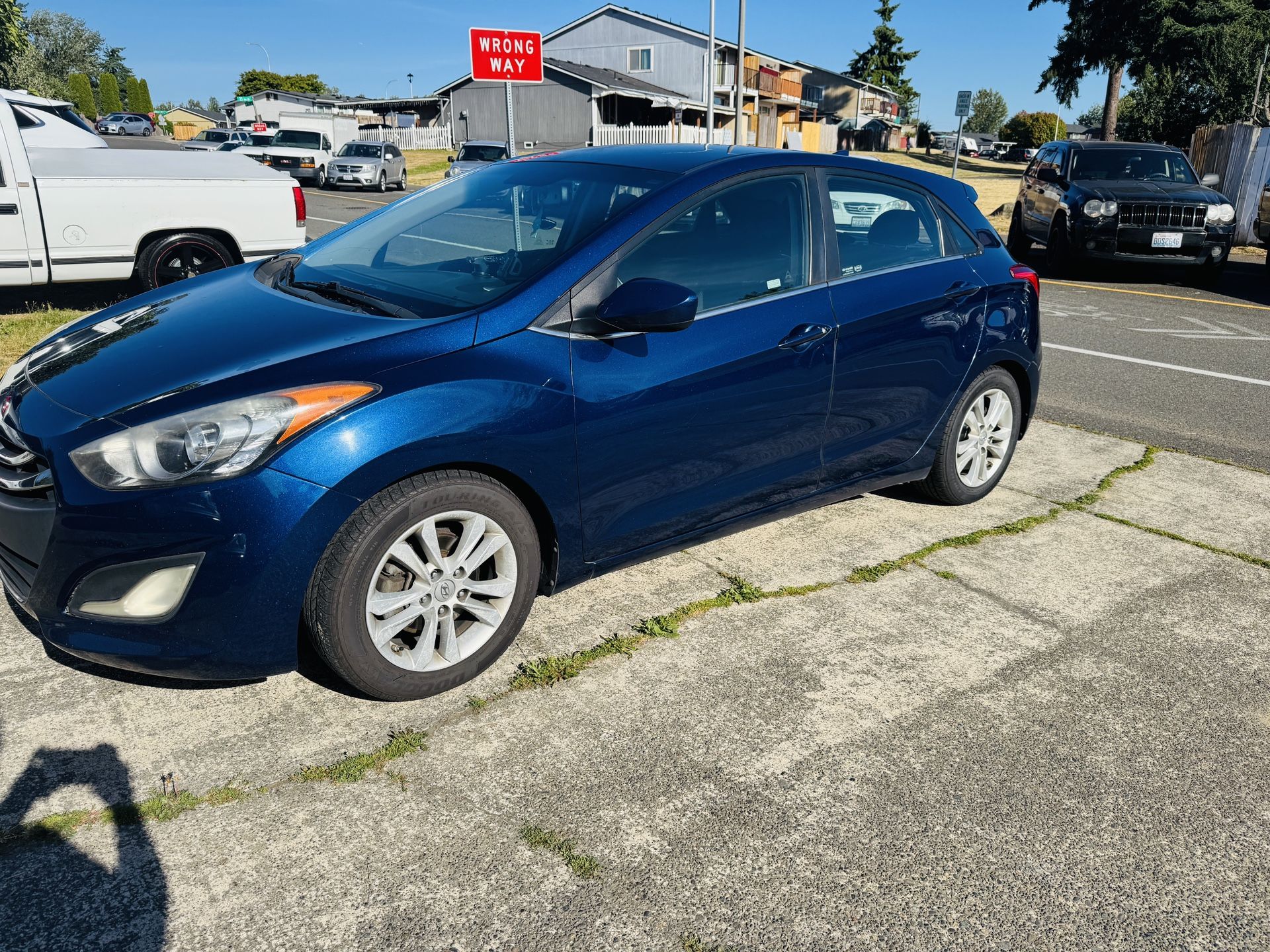 Car in very good condition, very good engine and transmission, very good air conditioning and heating, it has new tires, the car is a very good travel