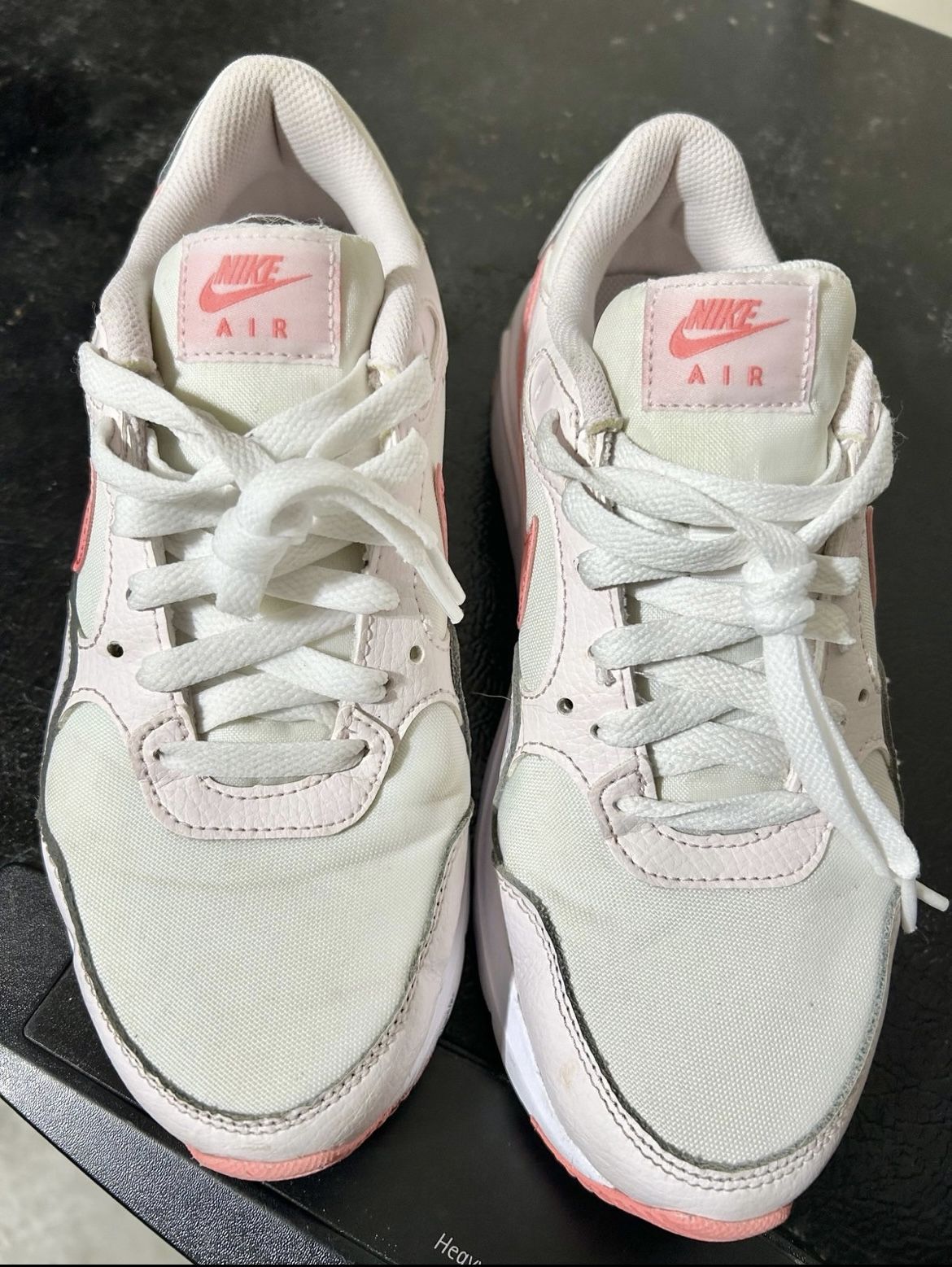 Women Nike Air Max size 7. 5