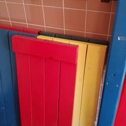 Kids wooden 5 tierd shelf