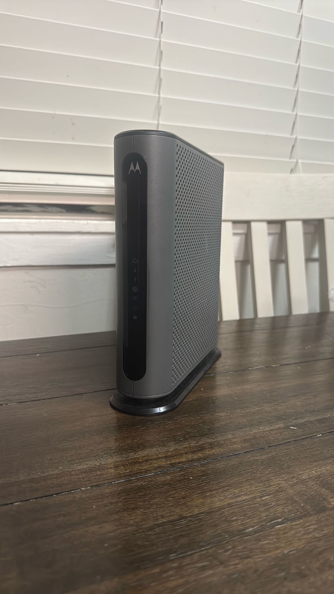 Motorola (Arris) - Dual Band Modem Router AC1900