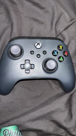 Wired Xbox Controller, 10ft cord.