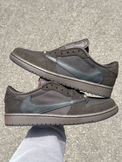 Travis Scott Jordan 1 Low Velvet