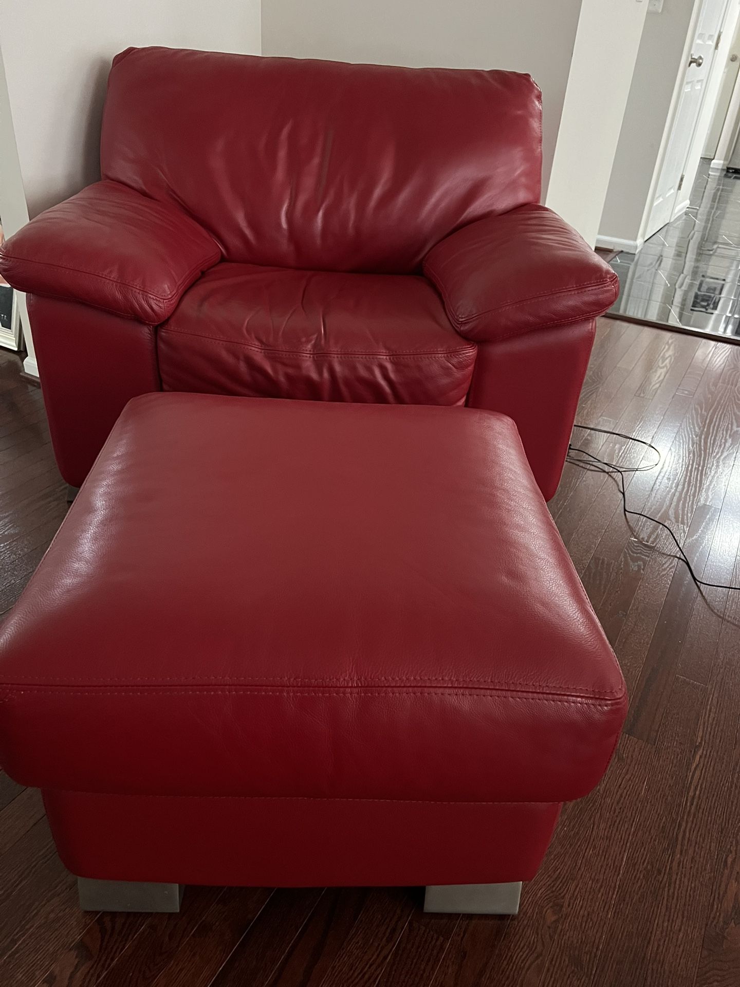 Sofa, Chair & Ottoman 