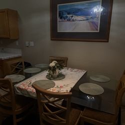 Dinning Table 