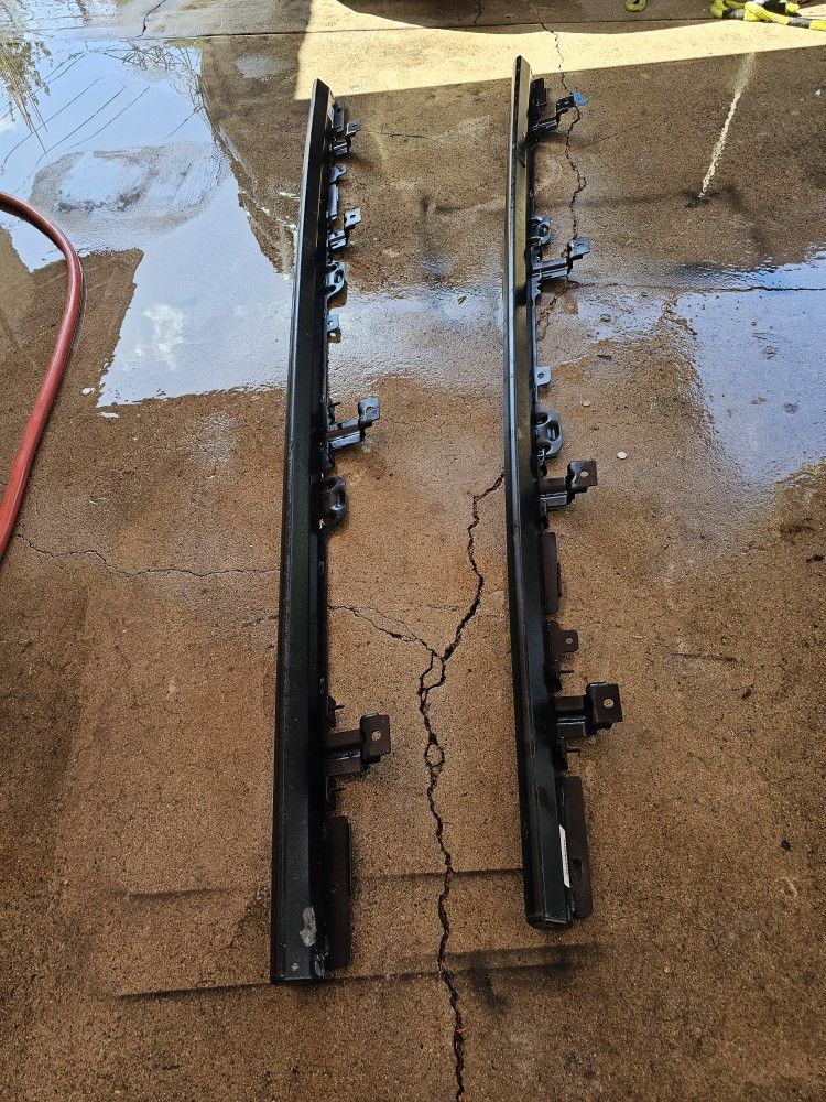 2020 Jeep Gladiator Stock Rock Sliders