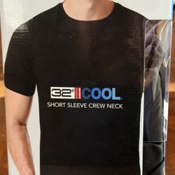 Brand New Men’s 3 pack 32 degree cool short sleeve crew neck size Large for $11 